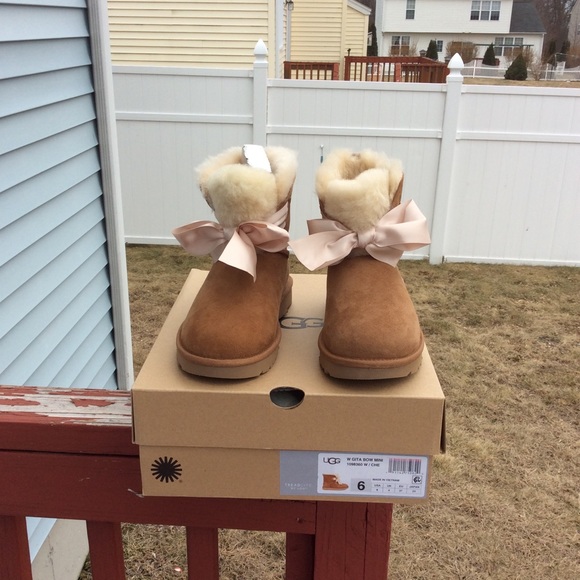 UGG GITA BOW MINI - Picture 3 of 7